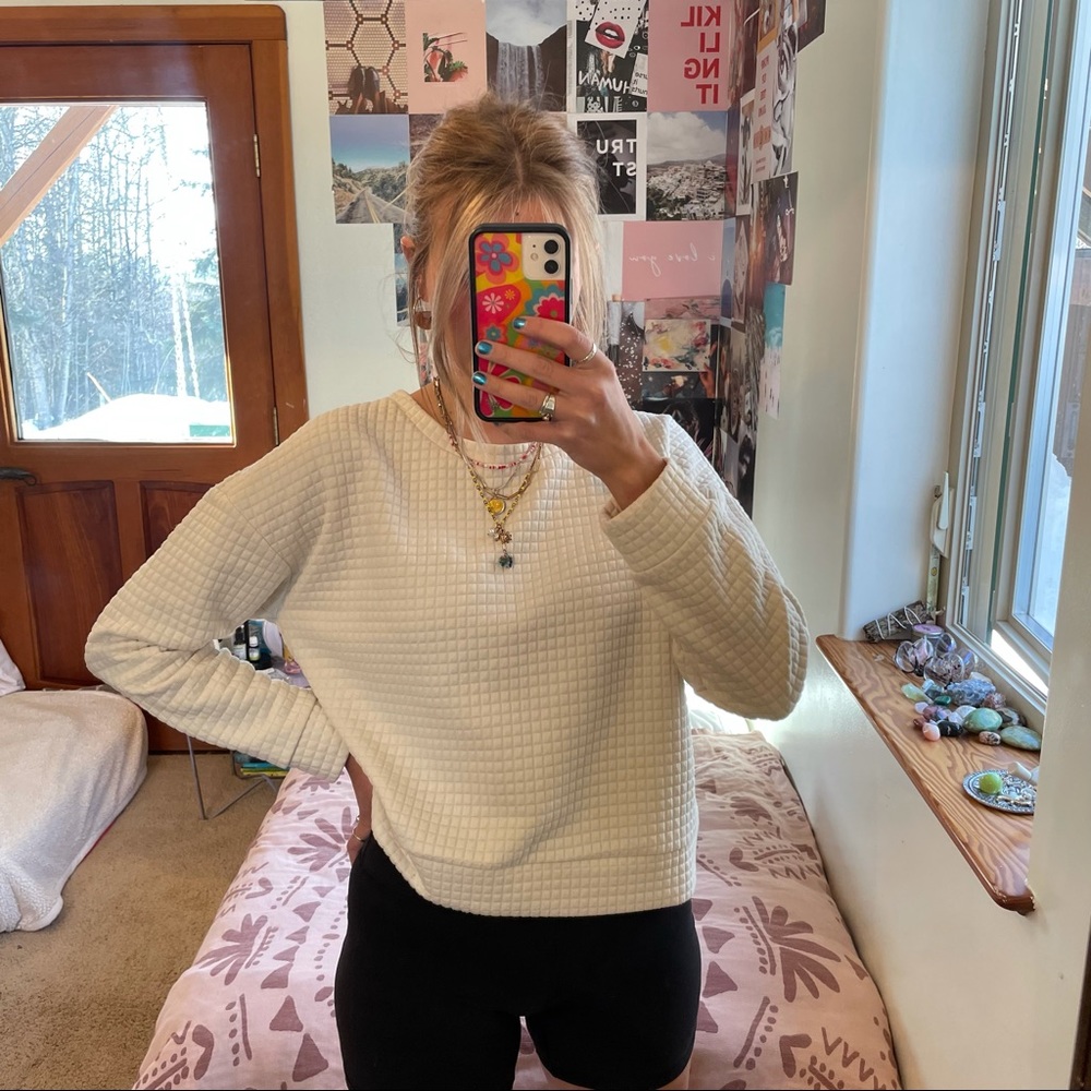 Banana Republic white waffle crewneck